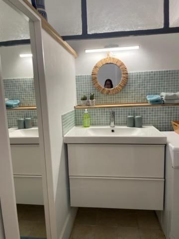 Un Oasis Au Coeur De La Vieille Ville, Classe 4 Etoiles Montpellier Esterno foto